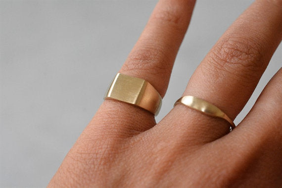 טבעת חותם מרובעת זהב 14k