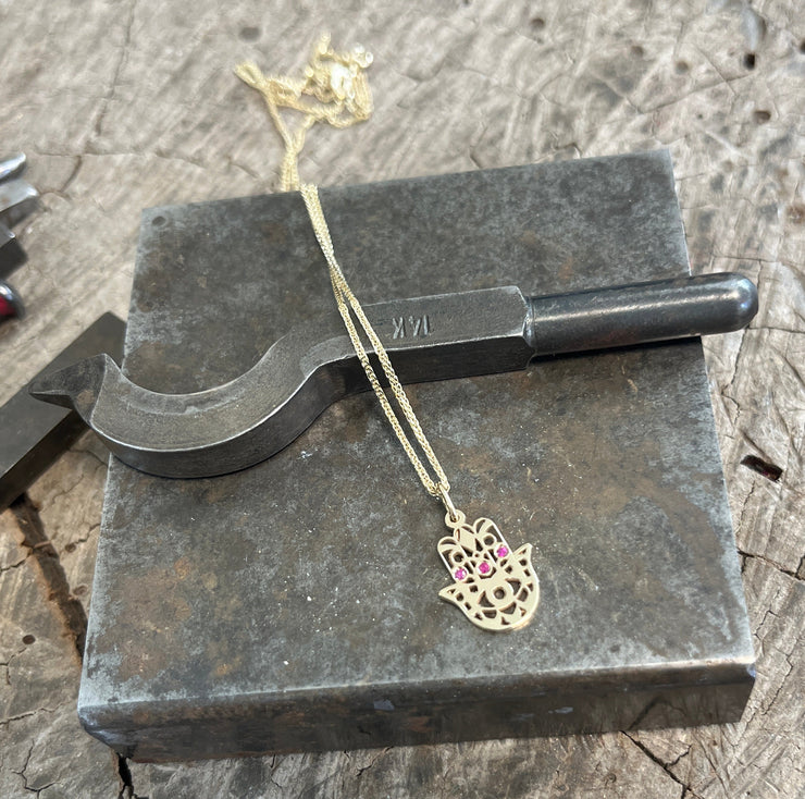 תליון חמסה משובץ זהב 14K