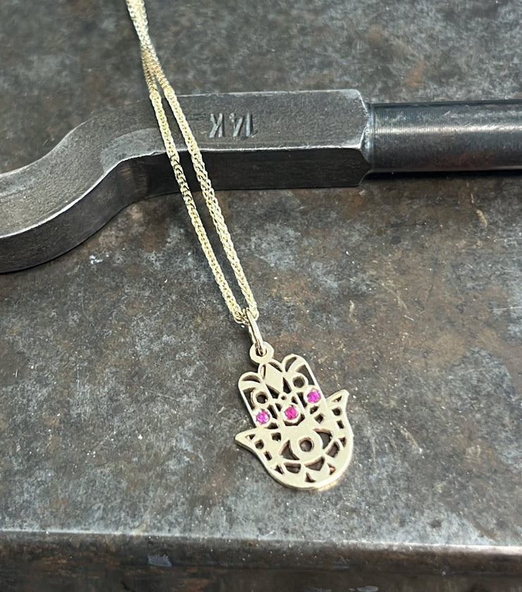 תליון חמסה משובץ זהב 14K