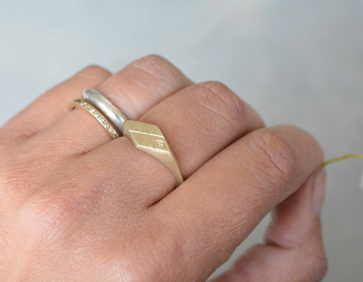 טבעת מעוין - זהב 14k ויהלום