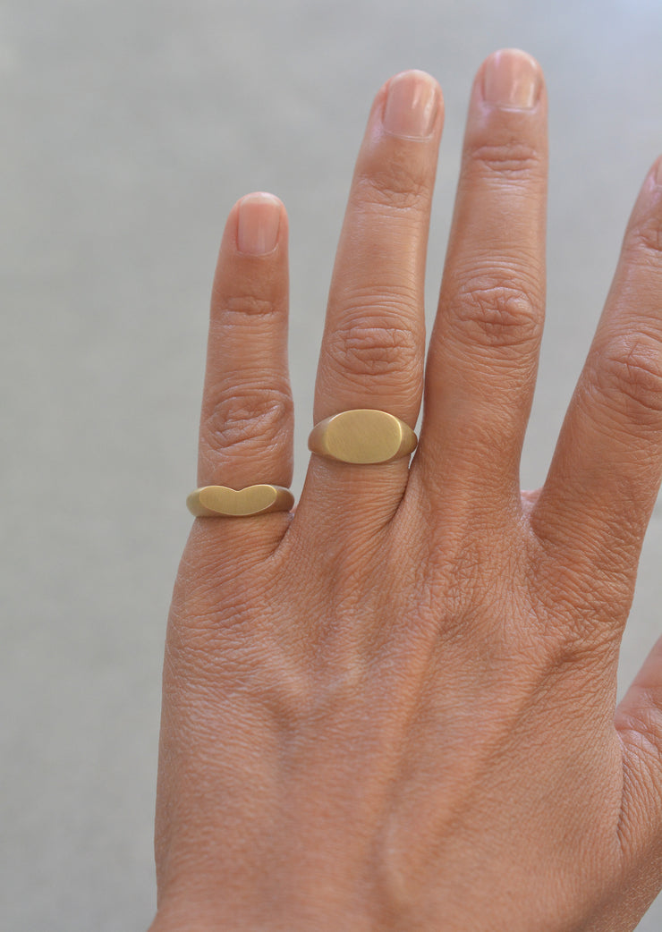 טבעת חותם לב זהב 14K
