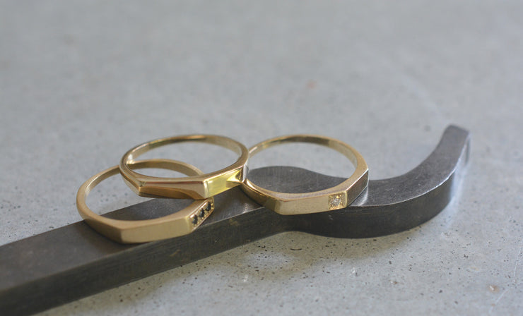 טבעת אסימטרית - זהב 14K