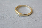 טבעת זוויות זהב 14k משובצת יהלום